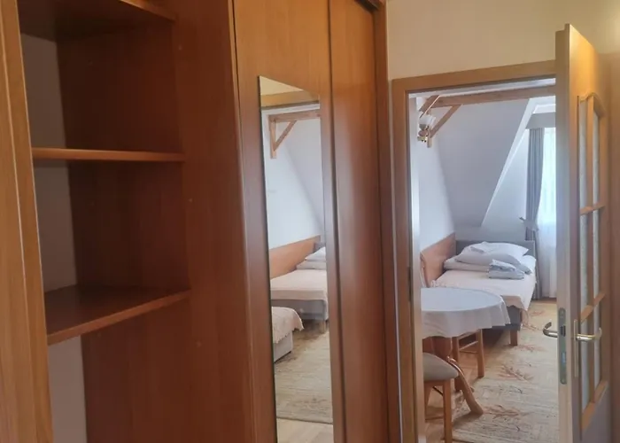 Dw Janosik Ośrodek wypoczynkowy *